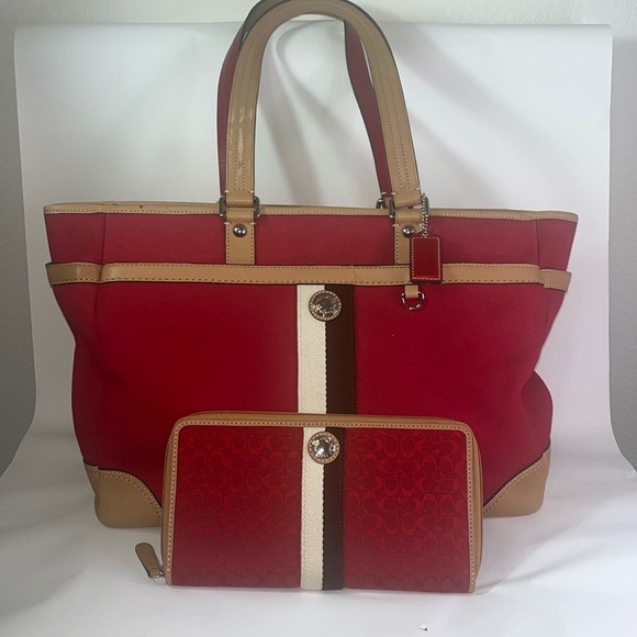 Coach large red canvas and leather trim tote with Wallet Set - Picture 1 of 4